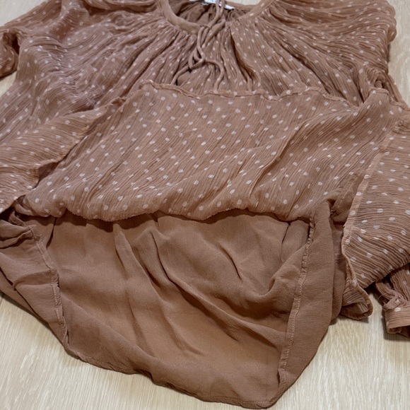 Frame Denim Blush Tan Polka Dot Peasant Long Sleeve Blouse - Picture 8 of 9